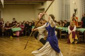 V. Středověký ples